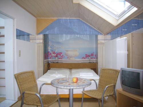 Central Budget Hotel Bonn Room photo